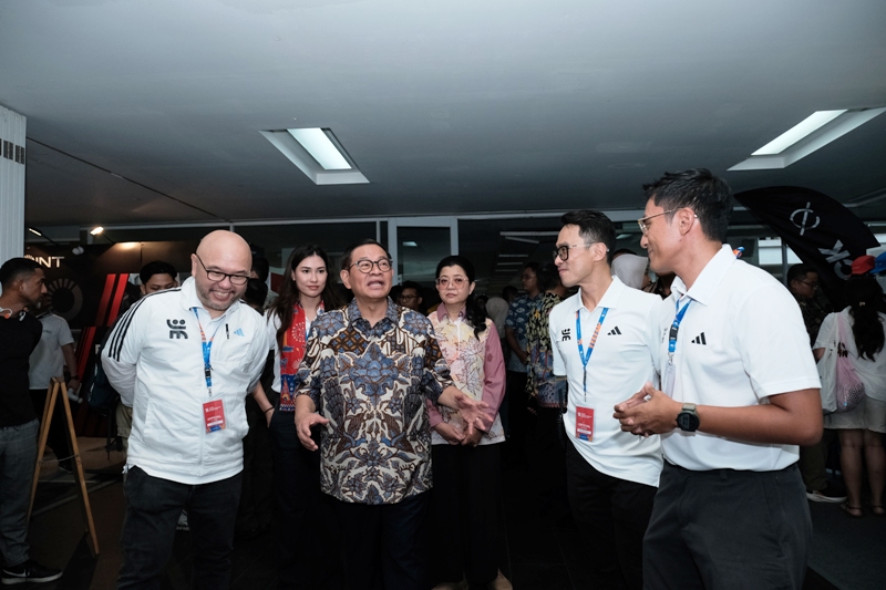 Wondr Jakarta Running Festival 2025 Resmi Dimulai, Gubernur Pramono Ambil Racepack dan Beri Dukungan Penuh