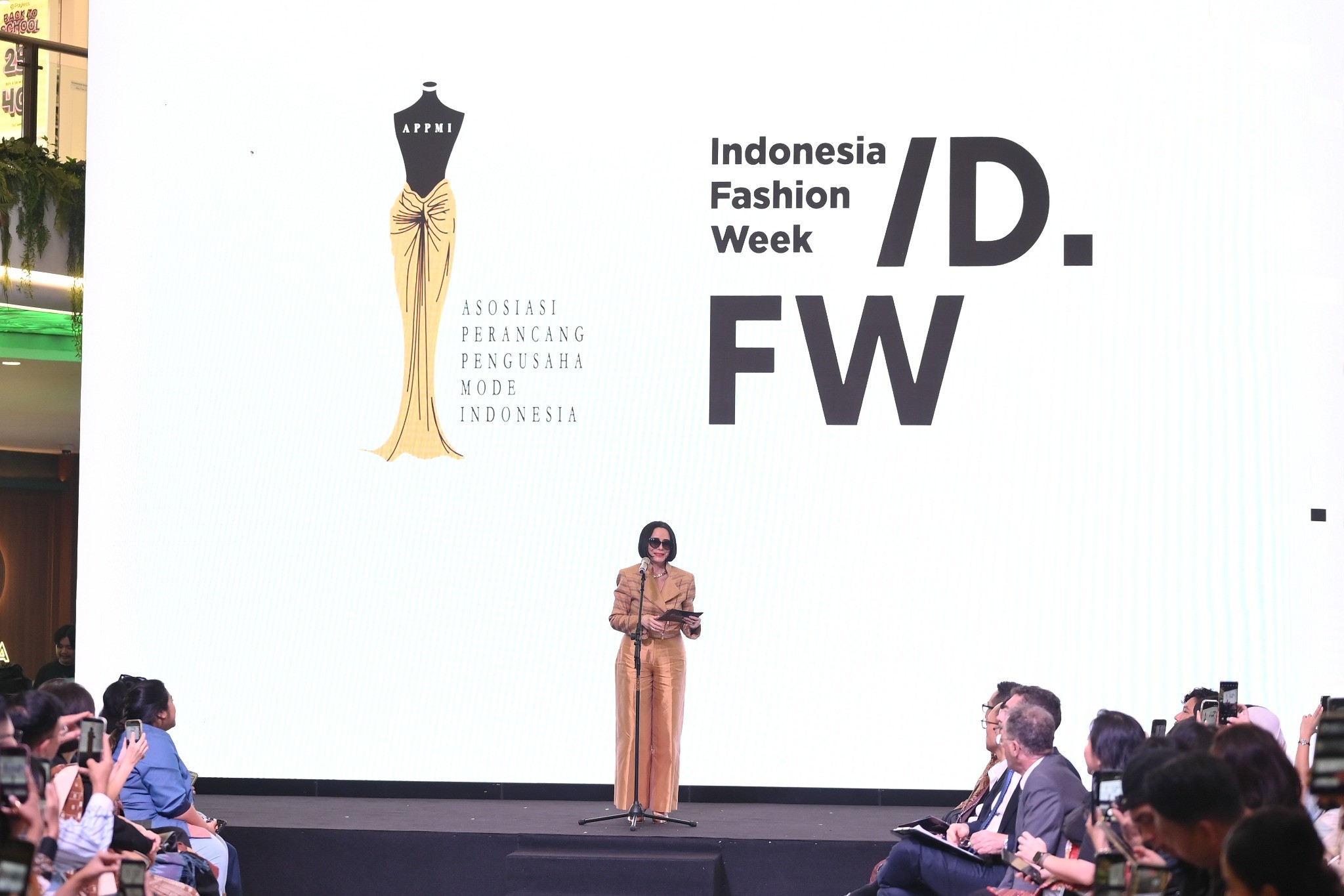 IFW 2026 Resmi Diluncurkan, Ulos Simetria Jadi Inspirasi Fashion Indonesia
