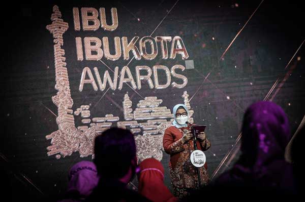 Fery Farhati penggagas Ibu Ibukota Awards