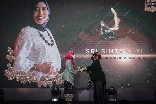 Sri Sintawati, penerima anugerah Ibu Ibukota Awards bidang kewirausahaan